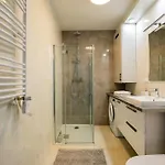 Vip דירה *